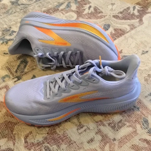 Brooks Ghost 17 - Picture 2 of 10